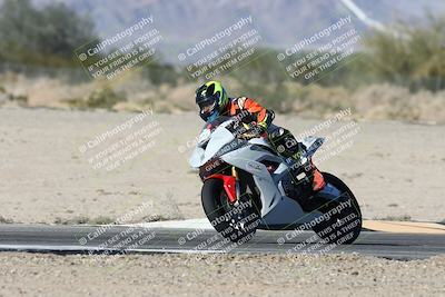 media/Dec-04-2025-Racers Edge (Thu) [[5ebc9f124d]]/3-B Group/1-Session 1 (Turn 7)/